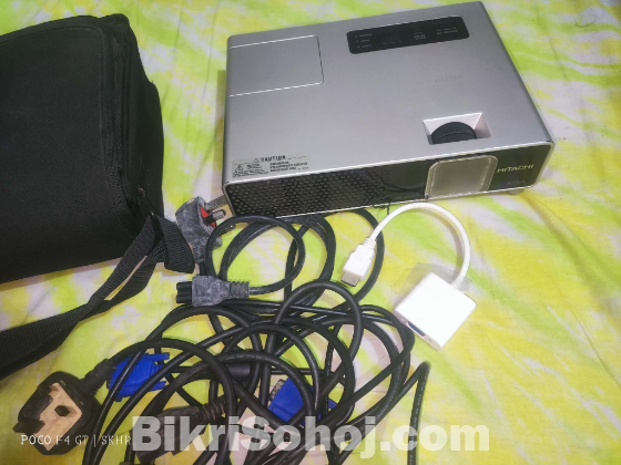 Hitachi CPX1 Projector XGA Portable Projector
